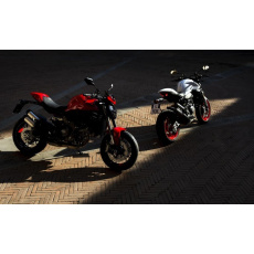 Ducati Monster a Monster +