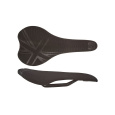 Gusset R series designové sedlo - Black Jack