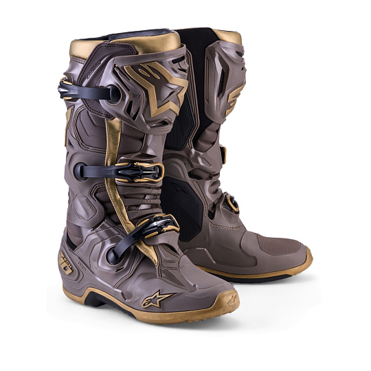 boty TECH 10 limitovaná edice AIR GOLD, ALPINESTARS (hnědá/zlatá) 2026 boty TECH 10 limitovaná edice AIR GOLD, ALPINESTARS (hnědá/zlatá) 2026