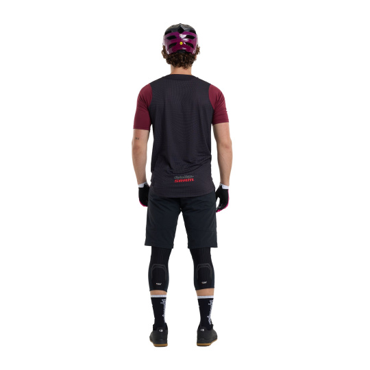 TLD DRES S KRÁTKÝM RUKÁVEM SKYLINE TROY LEE DESIGNS X SRAM RADIOSCAPE BLK / BERRY (31995500)